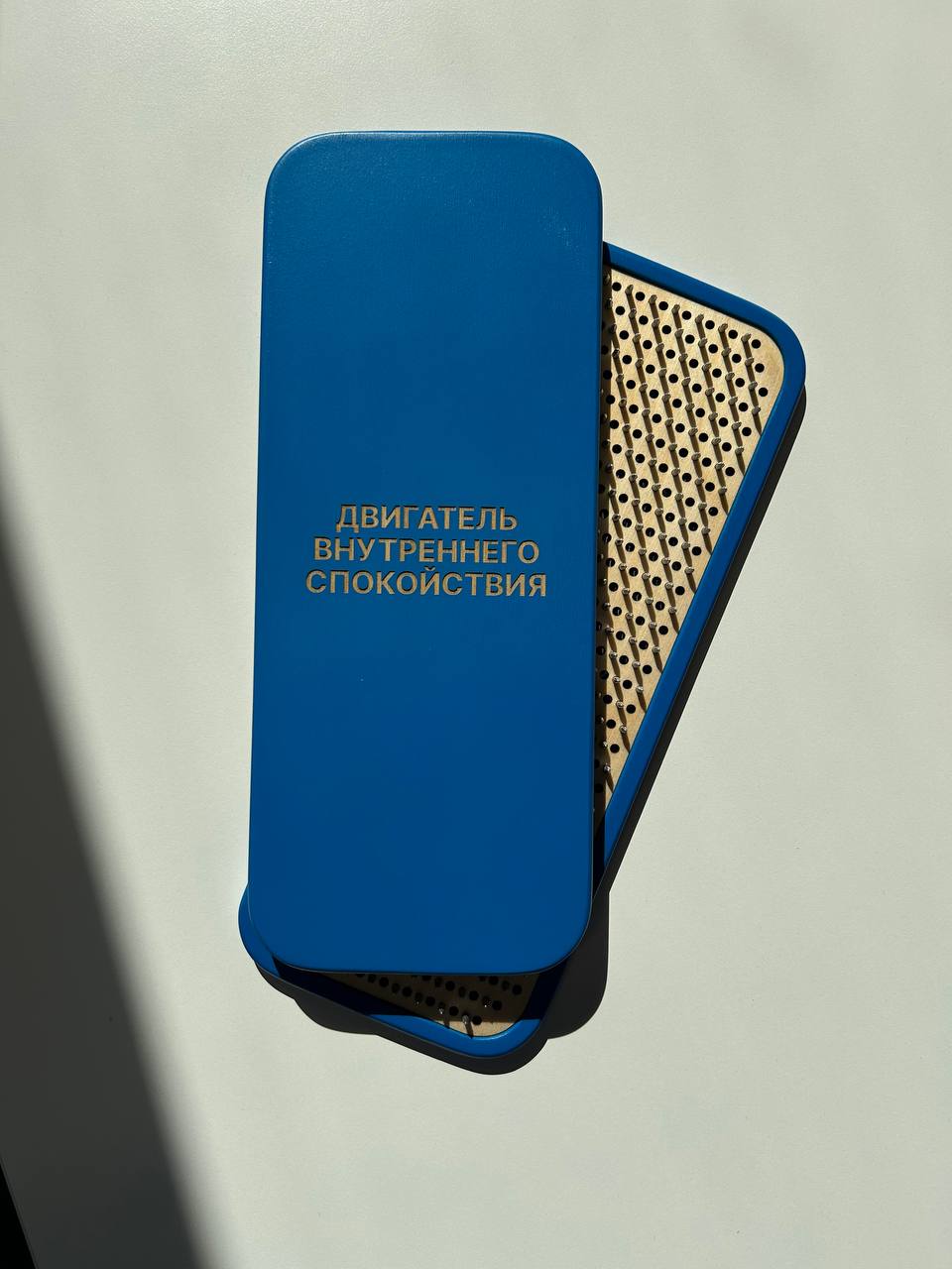 картинка Доска садху FRESH ДВИГАТЕЛЬ ВНУТРЕННЕГО СПОКОЙСТВИЯ от магазина Одежда+